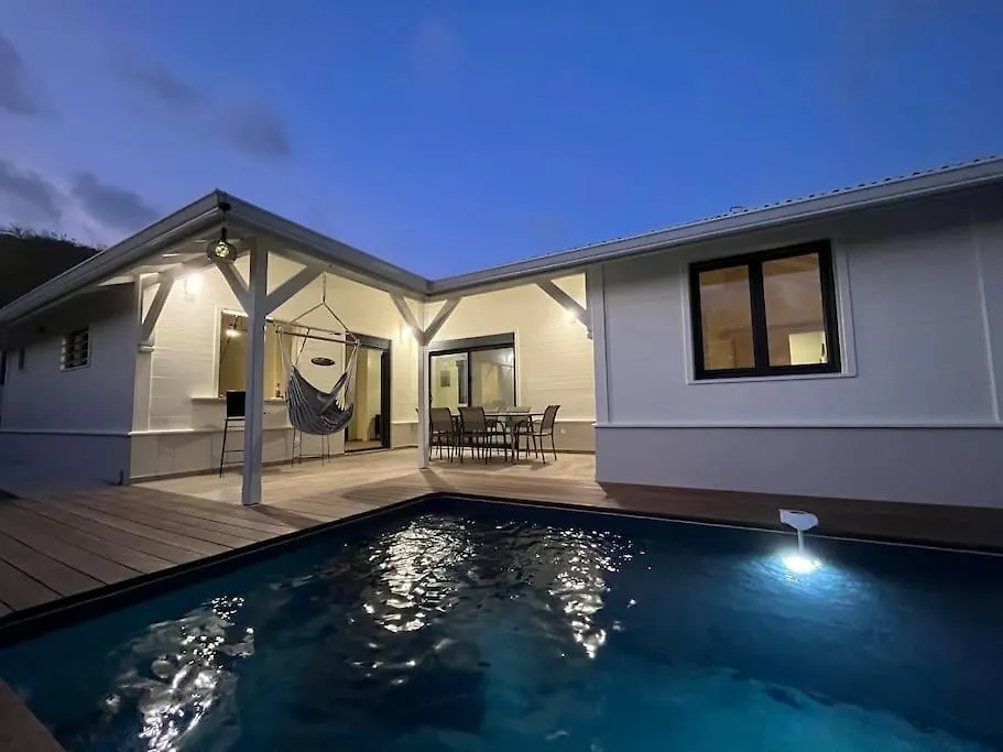 Superbe Villa Avec Piscine Et Proche Mer Au Diamant - 3 Chambres Et Salles De Bain Le Diamant Martinique